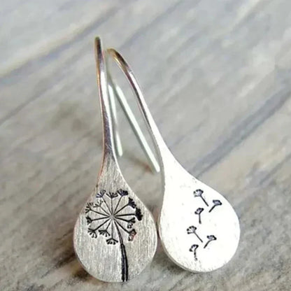 Pluma – Elegant Floral Leaf Earrings in Luxury Silver