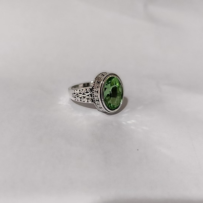 Pandora – Unique Vintage Style Olive Crystal Ring