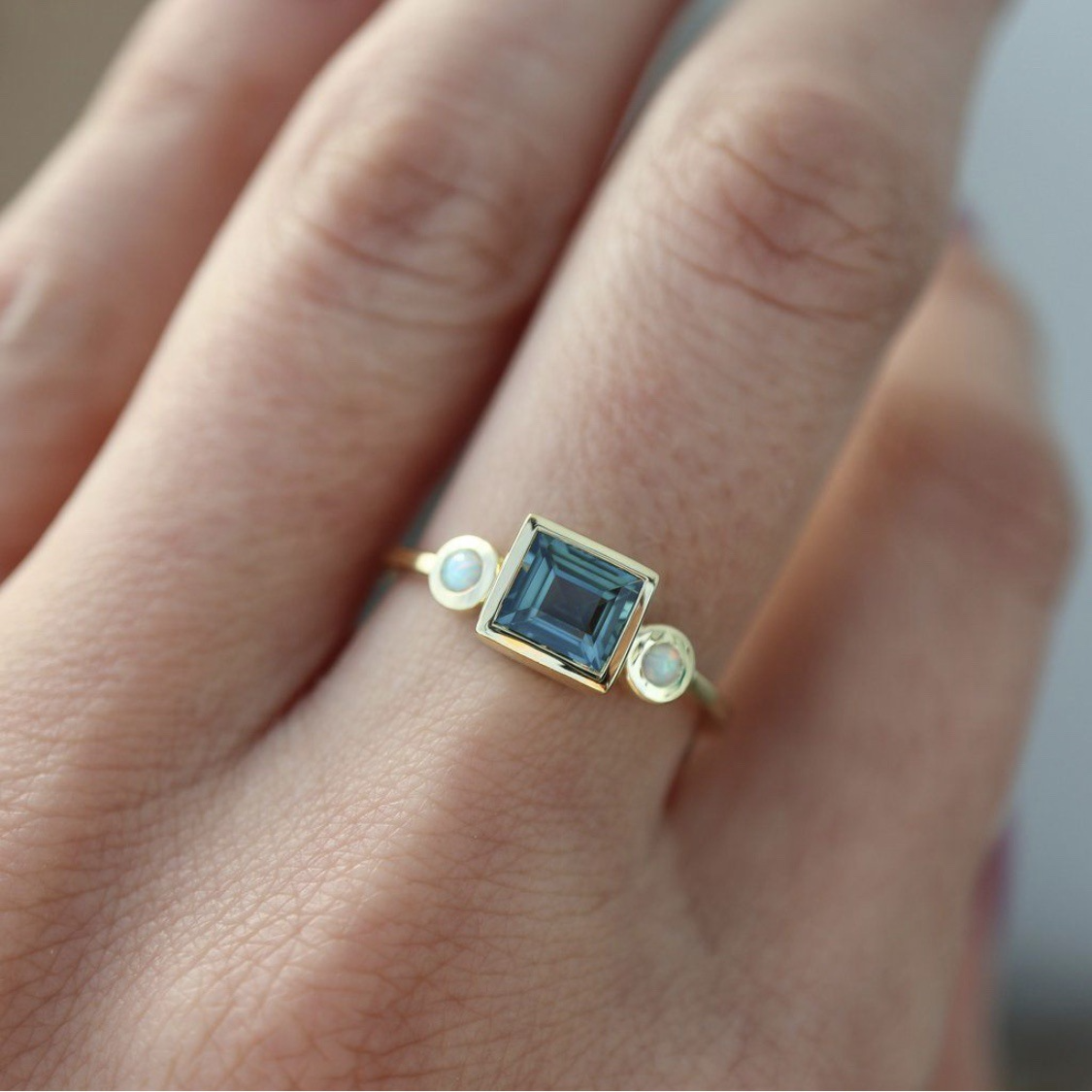 Faylen - Blue Crystal Ring in Elegant Vintage Style