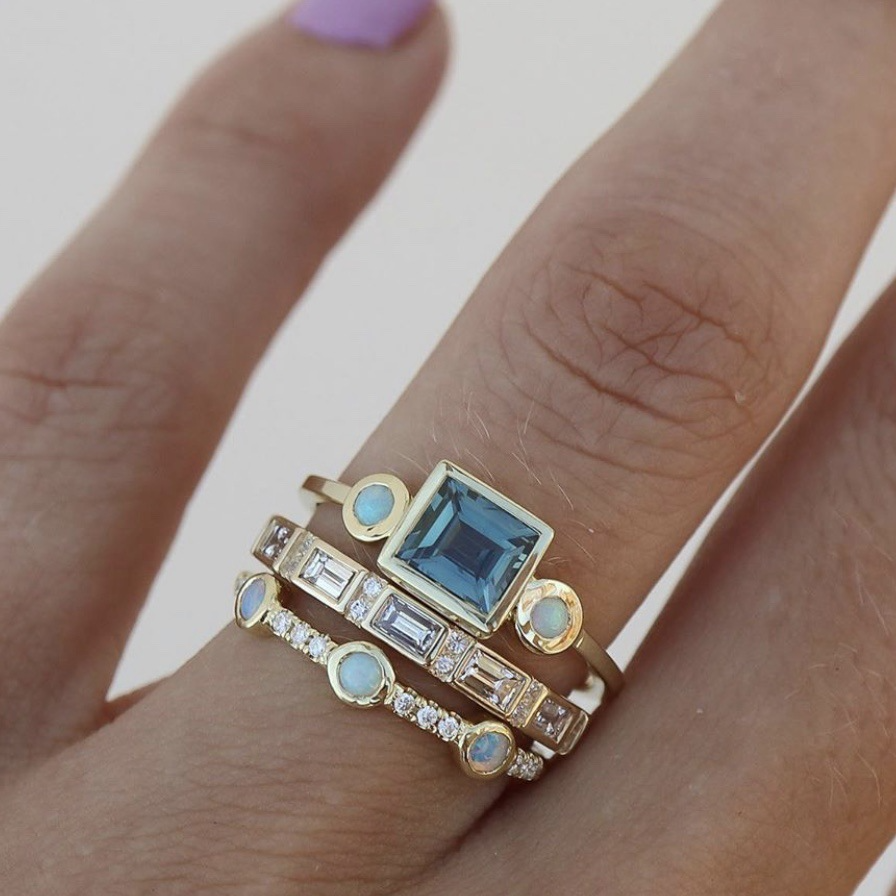 Faylen - Blue Crystal Ring in Elegant Vintage Style