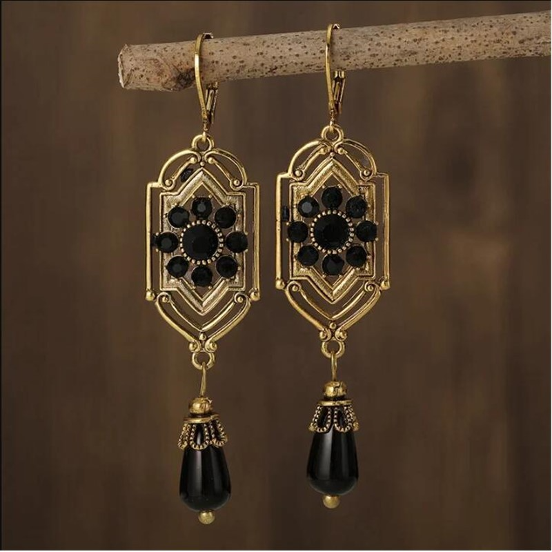 Faylil – Black Crystal Earrings in Vintage Style, Dangle and Elegant