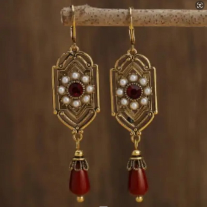 Faylil – Black Crystal Earrings in Vintage Style, Dangle and Elegant