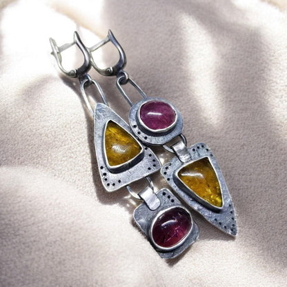 Vintage Geometric Triangle Earrings by Sabrina – Stylish and Unique Accessory