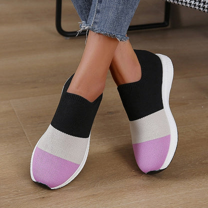 Breathable orthopedic sandals for women with loop straps for comfortable and illuminated design