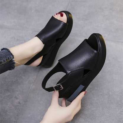 Comfortable orthopedic sandals with optimal support