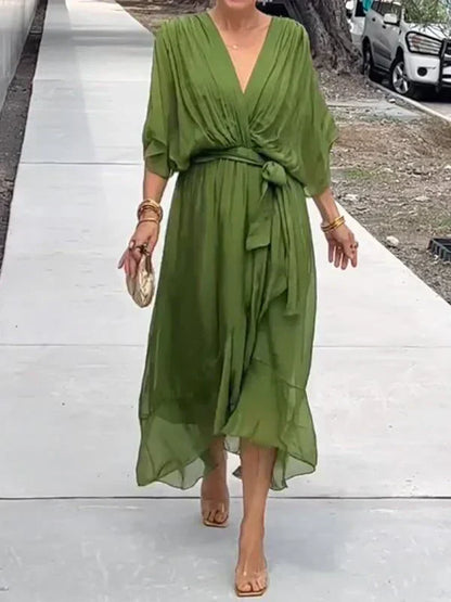 Sophie | Elegant Silk Dress with Stunning V-Cut for Perfect Style