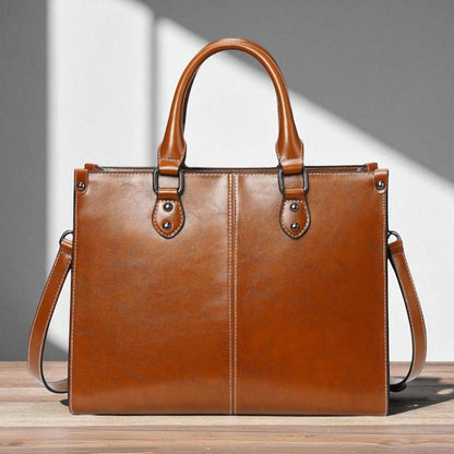 Elegant Storage Bag with Classic Design and Stylish Comfort